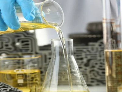 What is the grade of transformer oil?