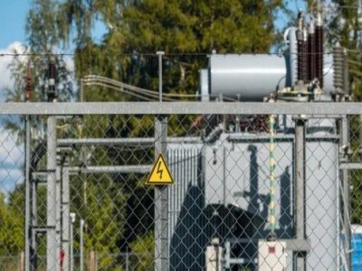 Why do transformers need oil?