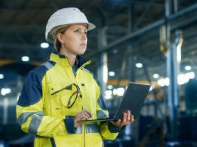 Transformatör Yenileme: Eskiyen Ekipmanın Ömrünü Uzatmak