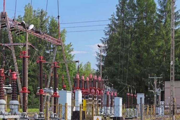 Electrical Transformers: Function, Structure & More Electrical Transformers: Function, Structure & More