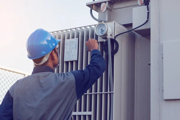 Identifier et résoudre les défauts potentiels des transformateurs Identifier et résoudre les défauts potentiels des transformateurs