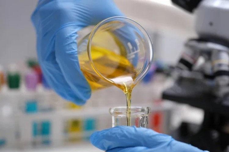 Aceite de transformador biodegradable, aceite de transformador con punto de inflamación, conformidad con la norma IEC 60296