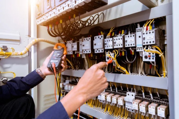 إنتاج زيت محولات منخفض الكربون، زيت محولات معتمد من مجلس التعاون الخليجي، زيت محولات قائم على الفحم إنتاج زيت محولات منخفض الكربون، زيت محولات معتمد من مجلس التعاون الخليجي، زيت محولات قائم على الفحم