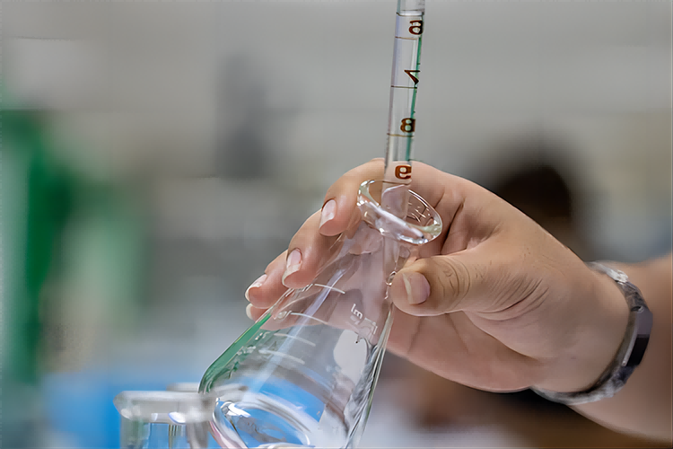 Análisis del contenido de la prueba de aceite del transformador