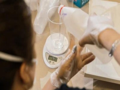 What are the Two Types of Transformer Oil?